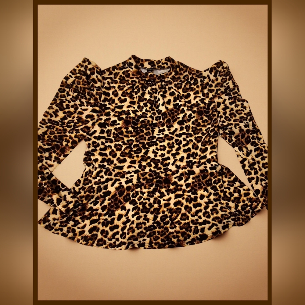 NWOT Leopard Peplum Top